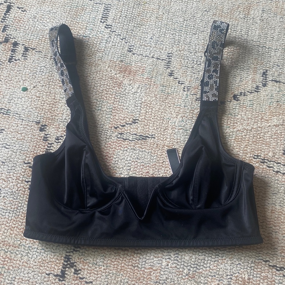 Victoria secret sparkling bra xs